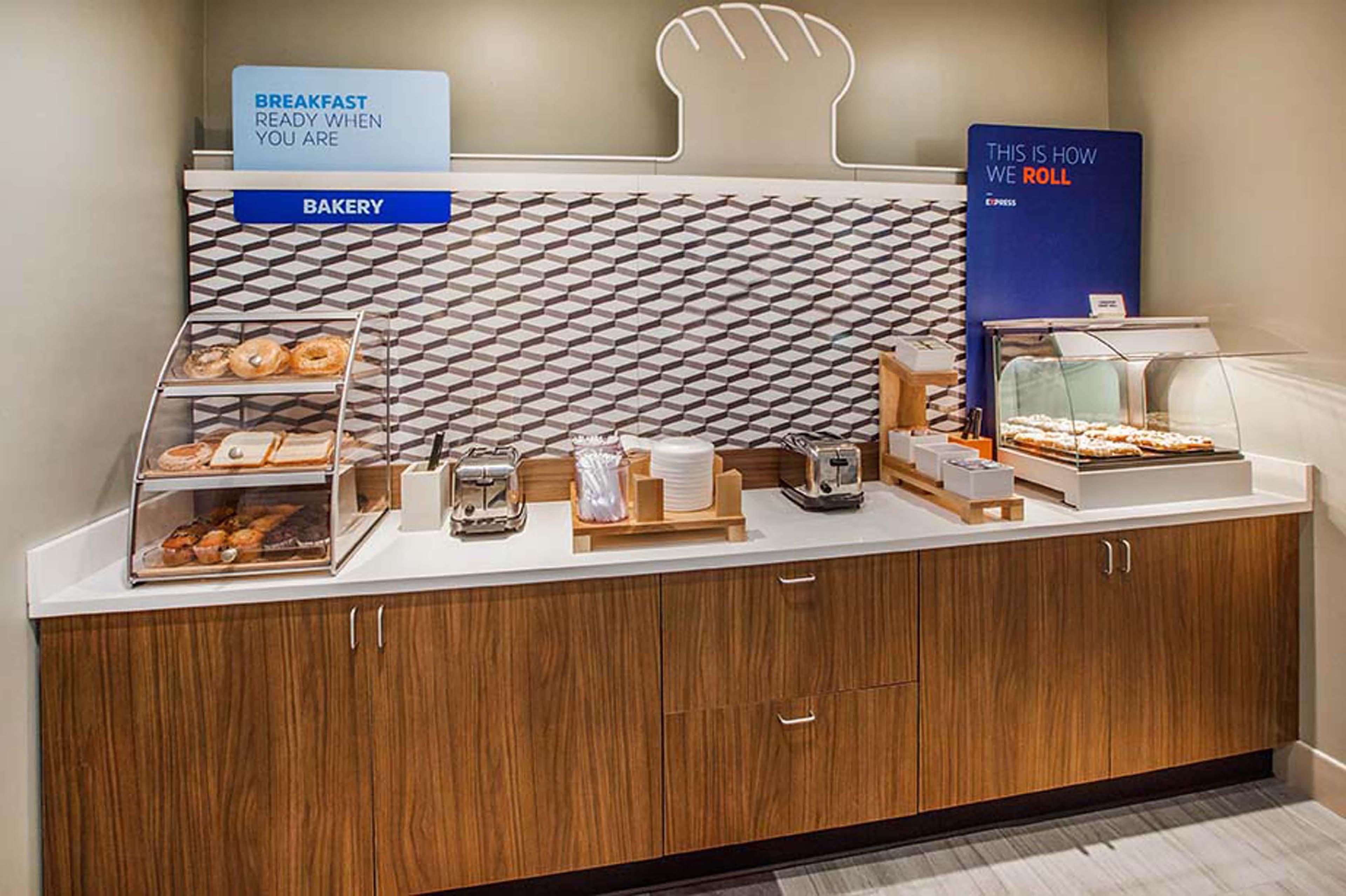 Holiday Inn Express & Suites Baton Rouge East By Ihg Prairieville Екстериор снимка